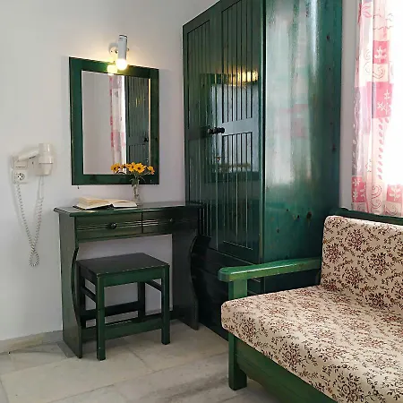 Apartment Chrisanthi *